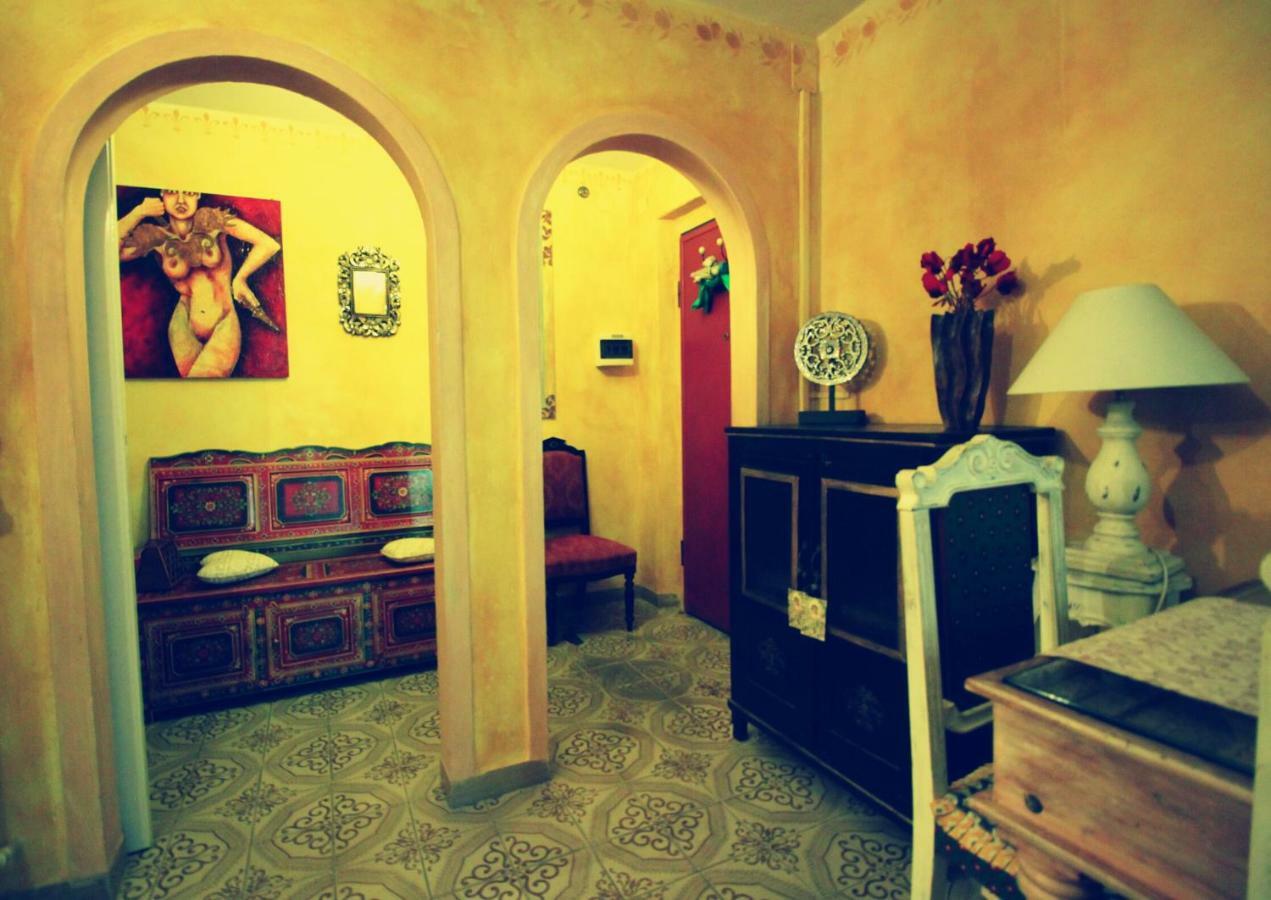 Hand Decorated House With Court Florence Buitenkant foto